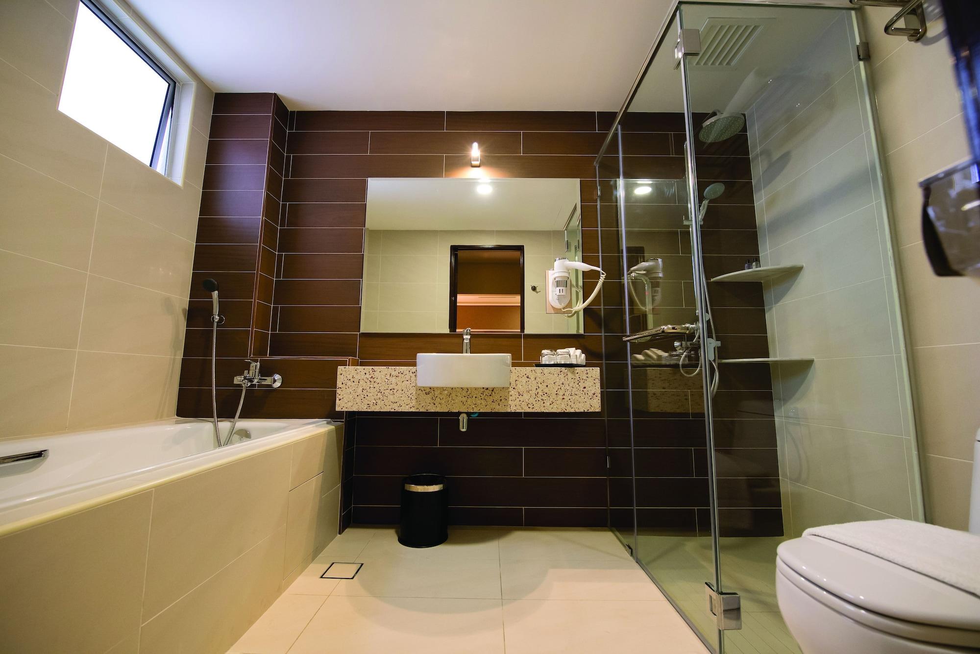 Grand Orient Hotel Perai, Penang Extérieur photo